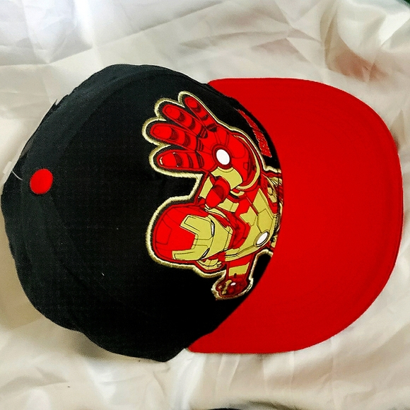 New IRONMAN 3 Baseball Cap! Marvel, Avengers. 2-Toned Rd/Blk. Snapback. Unisex - Picture 3 of 8